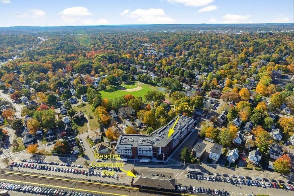 Luxury With Gym, Steps From Commuter Rail #4011 Apartment Reading